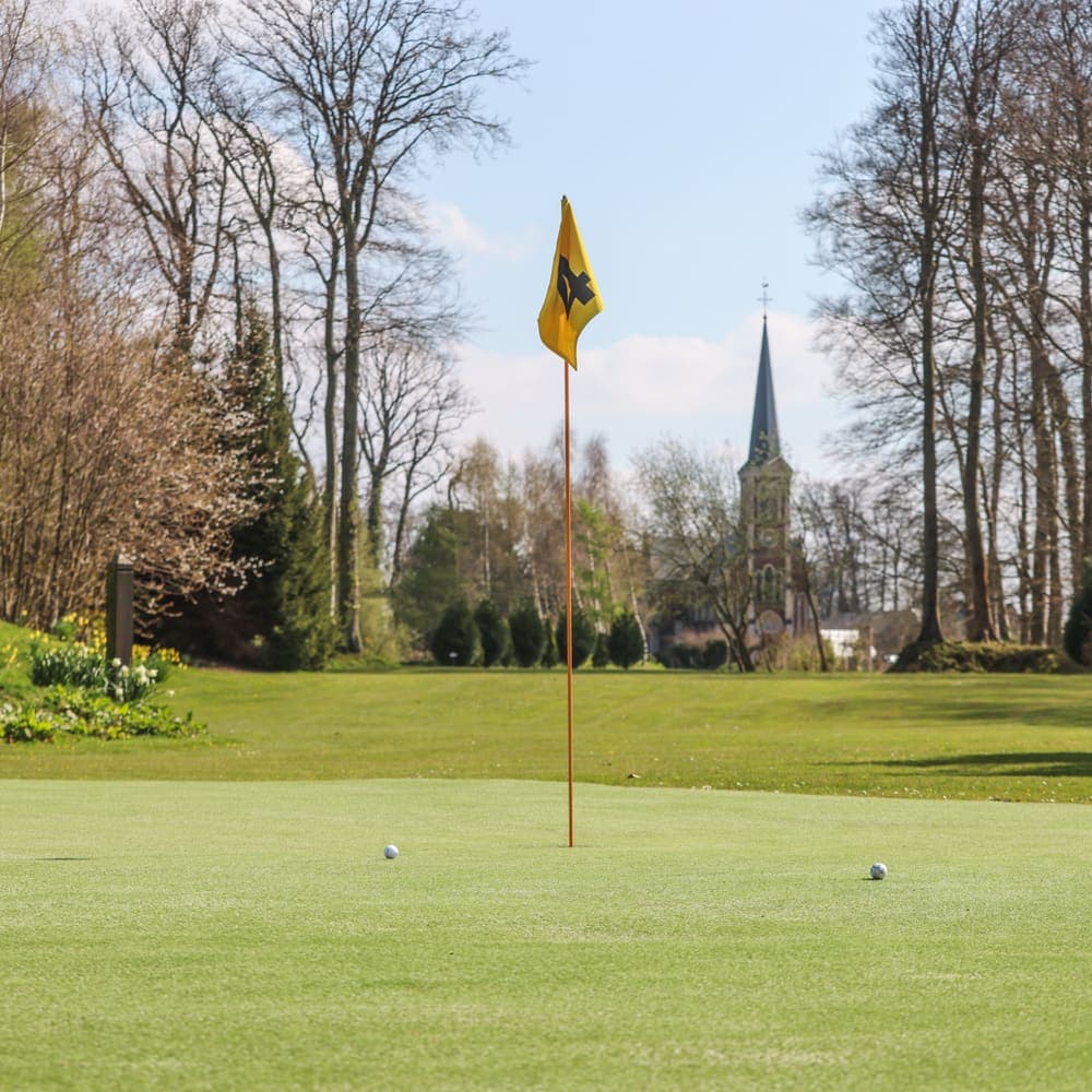 Normandy Estate Green, synthetic putting green in Normandy, France